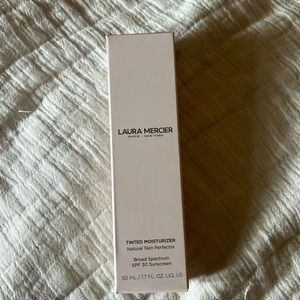 Laura Mercier Tinted Moisturizer